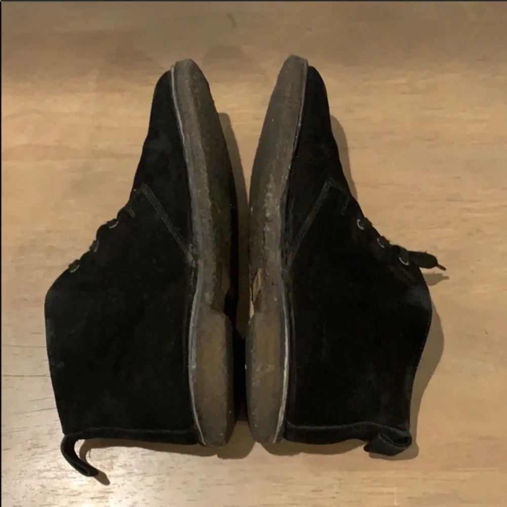 Authentic Vince designer black suede leather ankle boots 7